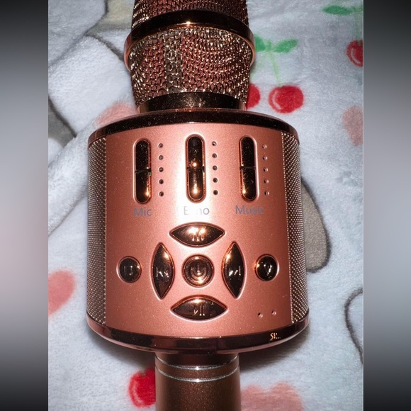 rose gold bluetooth/usb microphone - Picture 2 of 3